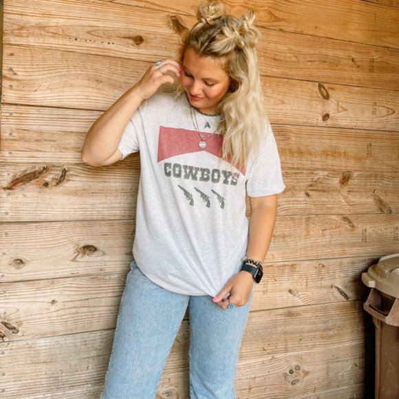 COWBOYS & GUNS Handmade Graphic Tee - Picture 2 of 4
